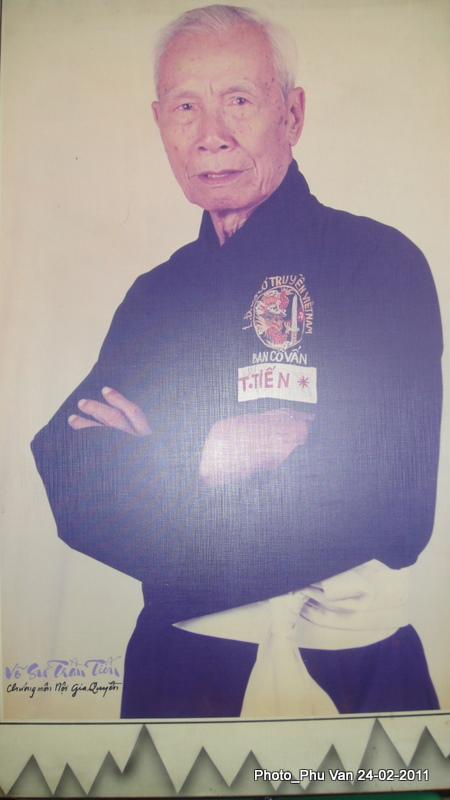 Võ sư Trần Tiến