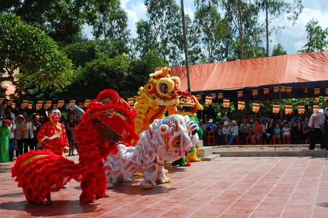 Múa Lân Trình Diễn A2