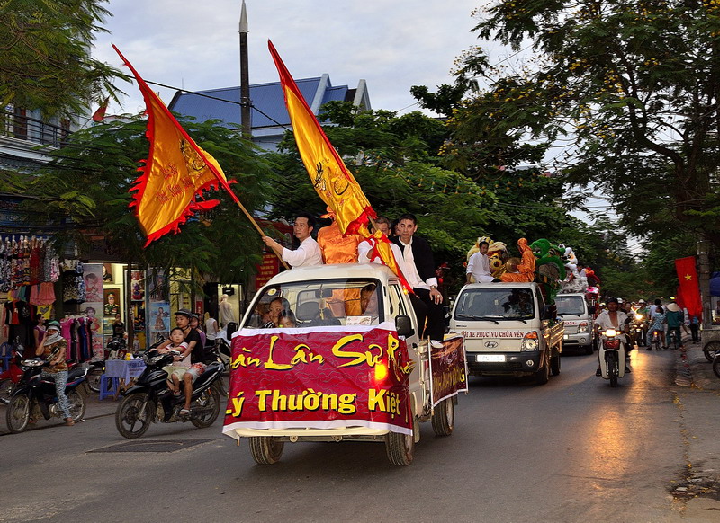 Trên đường - A05