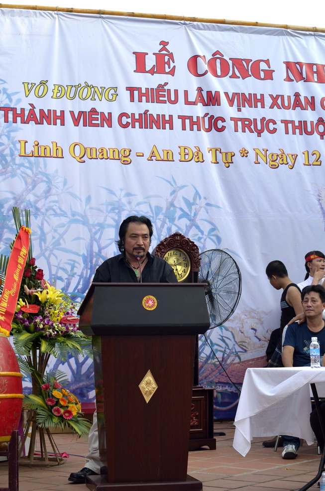Võ Sư Nguyễn Khắc Trịnh Phó Chủ Tịch Hội Võ Thuật Hà Nội Trong Buổi Lễ
